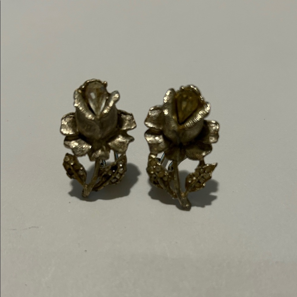 Vintage Floral Gold Earrings